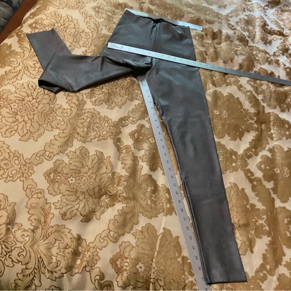 Commando Control Top Faux Leather Leggings, dark gray color, Sz M - fits like Sm - Picture 4 of 10